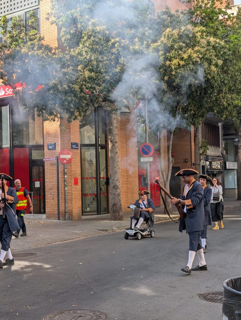 23-06-2025 Flama del Canigó a Badalona - Cercavila a Francesc Layret - Foto de Laia Masià
