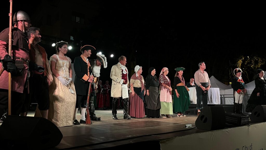 23-05-2026 - Festes de Maig a Badalona - Salutació final de Ball parlat de Miquelets - "Passejant per la Història"