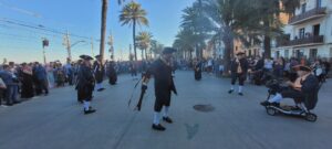 2026-05-10 Fests de Maig a Badalona - Seguici de Ciutat - Tanda lluïment a La Rambla - Foto Jordi Guardiola