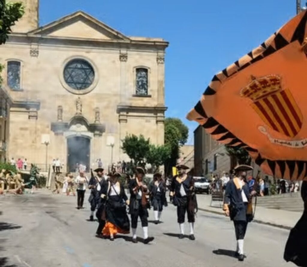 2026-08-15 Festa Major d'Agost de Badalona - Inici de cercavila a l'esglèsia de Santa Maria